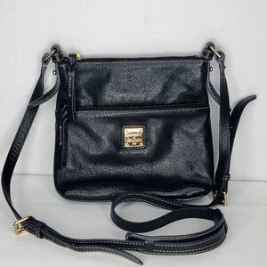 Dooney & Bourke Black Leather Crossbody Bag. P127‎